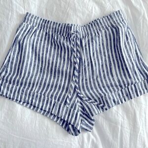 Universal Thread 2023 Viral Shorts Sz M